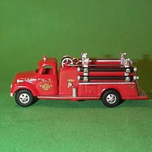 Aunt Krismas 'Tonka 1956 Suburban Pumper No. 5' ornament by Hallmark. Year: 1999 - Tonka  series #0. 'Mint In Box' condition.