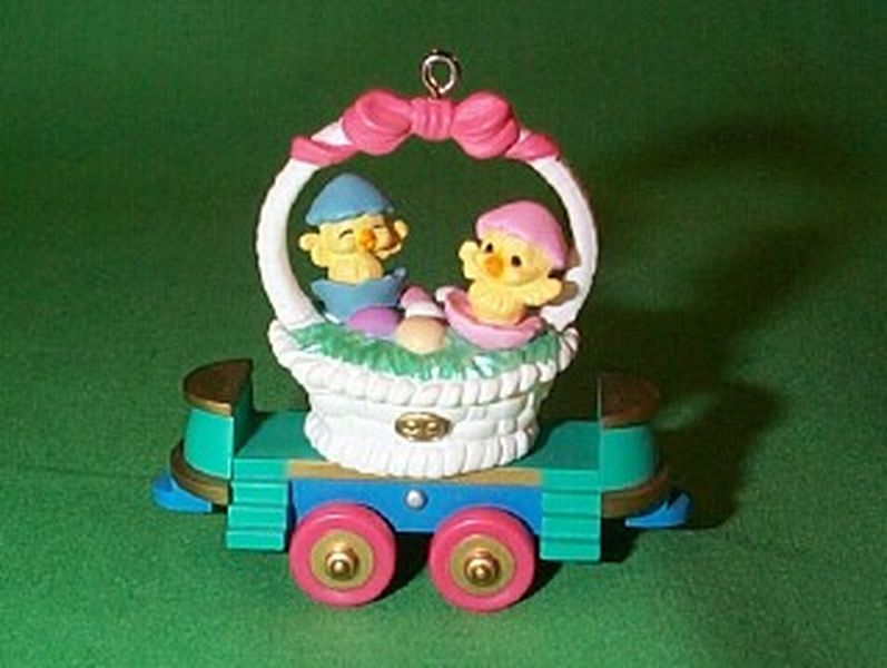 Aunt Krismas 'Flatbed Car' ornament by Ken Crow. Year: 1999 - Cottontail Express series #4. 'Mint In Box' condition.