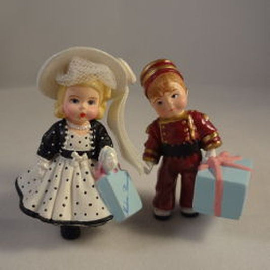 Aunt Krismas 'Park Avenue Wendy and Alex the Bellhop' ornament by John (Collin) Francis . Year: 1999 - Madame Alexander series #0. 'Mint In Box' condition.