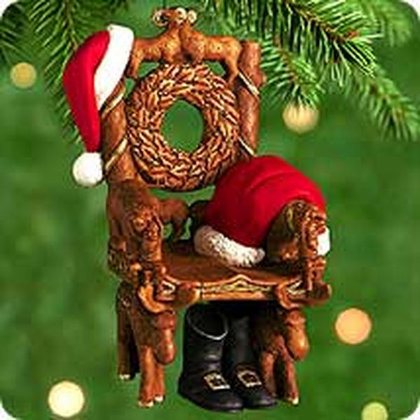 Aunt Krismas 'Santa's Chair' ornament by Robert Chad. Year: 2000 - N/A series #0. 'Mint In Box' condition.