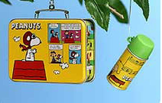Aunt Krismas 'Peanuts Lunch Box Set' ornament by Hallmark. Year: 2000 - Lunch Box  series #0. 'Mint In Box' condition.