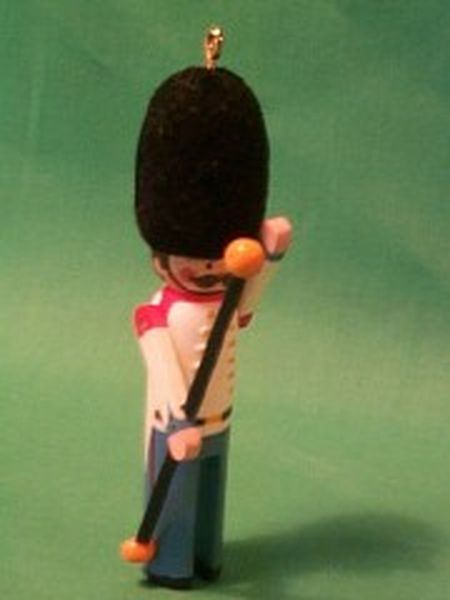 Aunt Krismas 'British' ornament by Linda Sickman. Year: 1982 - Clothespin Soldier series #1. 'Mint In Box' condition.