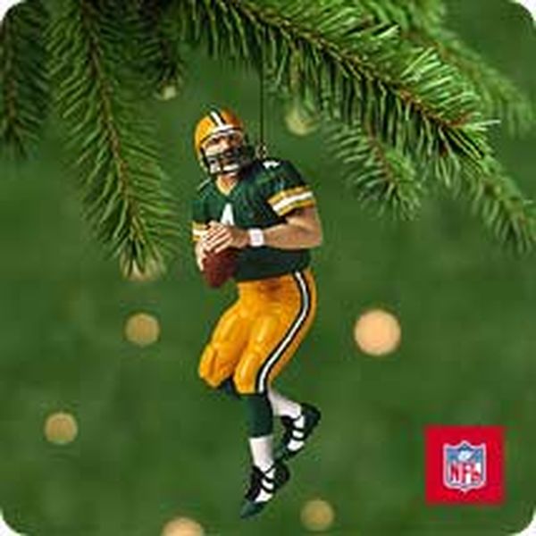 Aunt Krismas 'Brett Favre' ornament by Dill Rhodus. Year: 2001 - Football Legends series #7. 'Mint In Box' condition.
