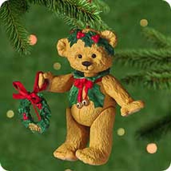 Aunt Krismas 'Gift Bearers' ornament by Sue Tague. Year: 2001 - Gift Bearers series #3. 'Mint In Box' condition.