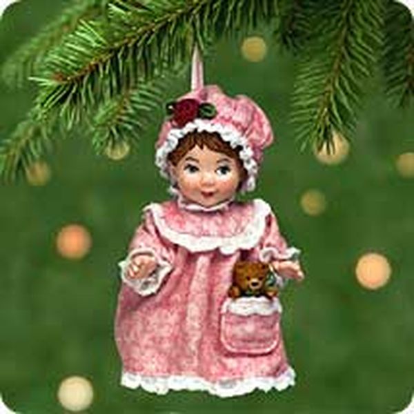 Aunt Krismas 'Mistletoe Miss' ornament by Nina Aube. Year: 2001 - Mistletoe Miss series #1. 'Mint In Box' condition.