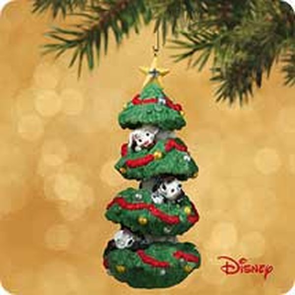 Aunt Krismas '102 Dalmations' ornament by Kristina Kline. Year: 2002 - N/A series #0. 'Mint In Box' condition.