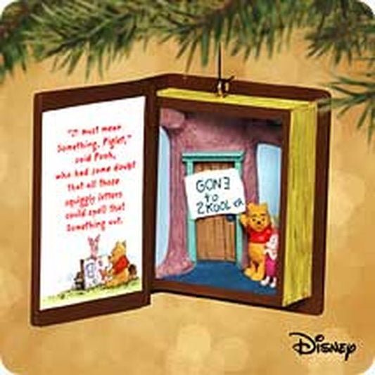 Aunt Krismas 'School Days' ornament by Tracy Larsen. Year: 2002 - Winnie the Pooh series #5. 'Mint In Box' condition.