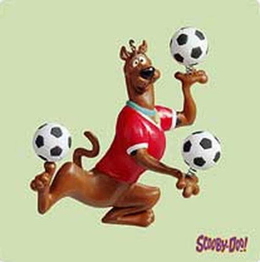 Aunt Krismas 'Heads-Up Play' ornament by Anita Marra Rogers. Year: 2004 - Scooby-Doo  series #0. 'Mint In Box' condition.