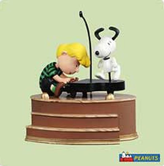 Aunt Krismas 'Love to Dance!' ornament by Nello Williams. Year: 2004 - Peanuts Characters  series #0. 'Mint In Box' condition.