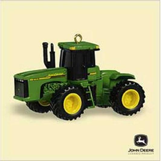 Aunt Krismas '9620 Tractor' ornament by Hallmark. Year: 2006 - John Deere  series #0. 'Mint In Box' condition.