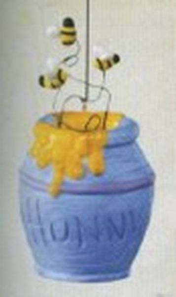 Aunt Krismas 'Pooh’s Hunny Pot' ornament by John (Collin) Francis . Year: 2006 - Winnie the Pooh Collection  series #0. 'Mint In Box' condition.