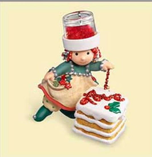 Aunt Krismas 'Sprinkle' ornament by Tammy Haddix. Year: 2006 - The Merry Bakers  series #0. 'Mint In Box' condition.