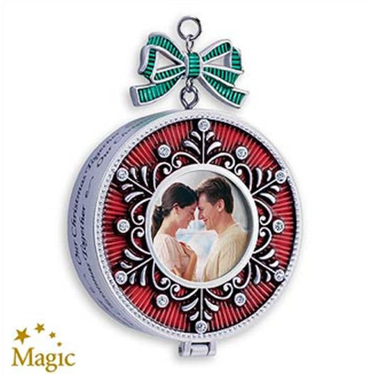 Aunt Krismas 'Loving Memory Locket' ornament by Edythe Kegrize. Year: 2007 - N/A series #0. 'Mint In Box' condition.