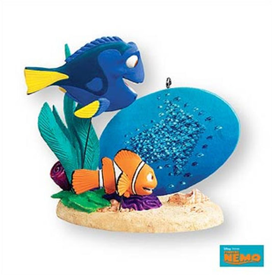 Aunt Krismas 'Marlin and Dory Disney/Pixar’s Finding Nemo' ornament by Hallmark. Year: 2007 - N/A series #0. 'Mint In Box' condition.