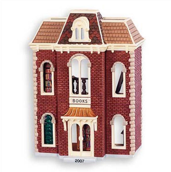 Aunt Krismas 'Bookstore' ornament by Don Palmiter. Year: 2007 - Nostalgic Houses & Shops series #24. 'No Box' condition.