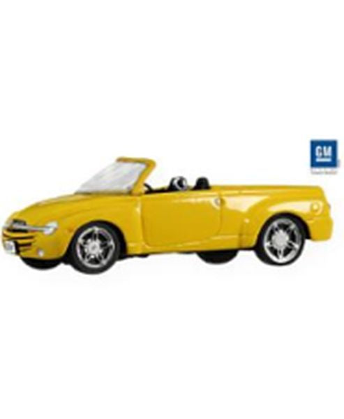 Aunt Krismas '2004 Chevrolet SSR' ornament by Don Palmiter. Year: 2009 - All-American Trucks series #15. 'Mint In Box' condition.