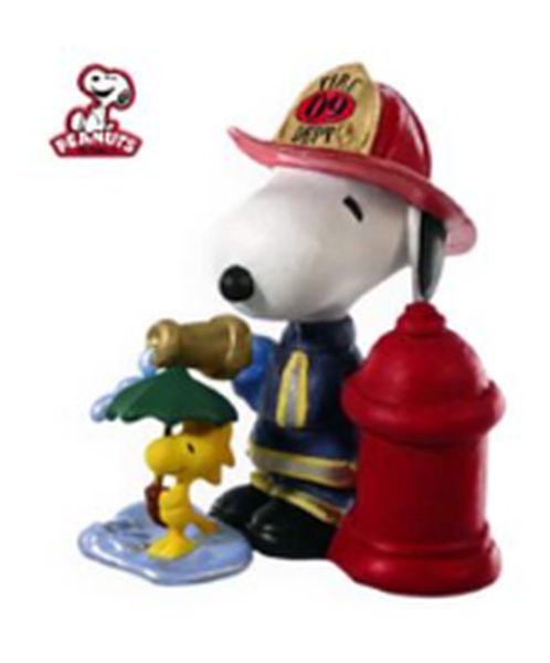 Aunt Krismas 'Firefighter Snoopy' ornament by Tracy Larsen. Year: 2009 - Spotlight on Snoopy series #12. 'Mint In Box' condition.
