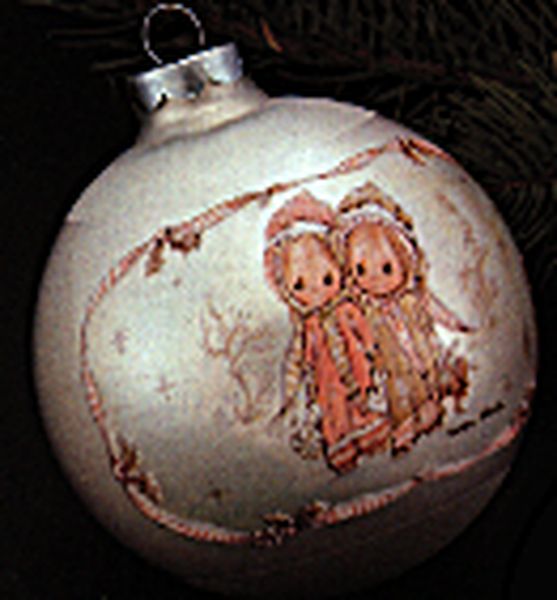 Aunt Krismas 'Christmas 1976' ornament by Hallmark. Year: 1976 - Betsey Clark series #4. 'No Box' condition.