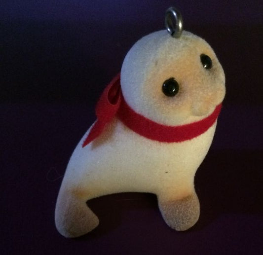 Aunt Krismas 'Snowy Seal' ornament by Ed Seale. Year: 1984 - N/A series #0. 'Mint In Box' condition.