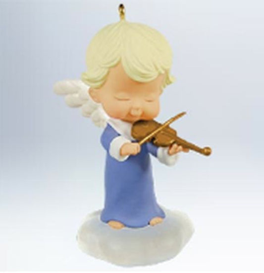 Aunt Krismas 'Viola' ornament by Robert Chad/Mary Hamilton. Year: 2011 - Mary's Angels series #24. 'Mint In Box' condition.
