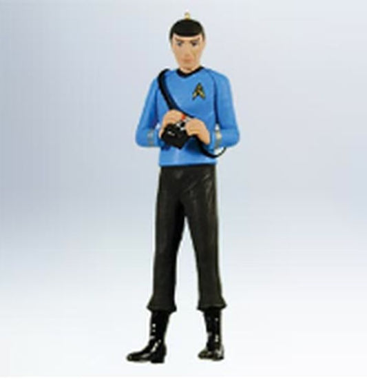 Aunt Krismas 'Spock' ornament by Anita Marra Rogers. Year: 2011 - Star Trek Legends series #2. 'Mint In Box' condition.