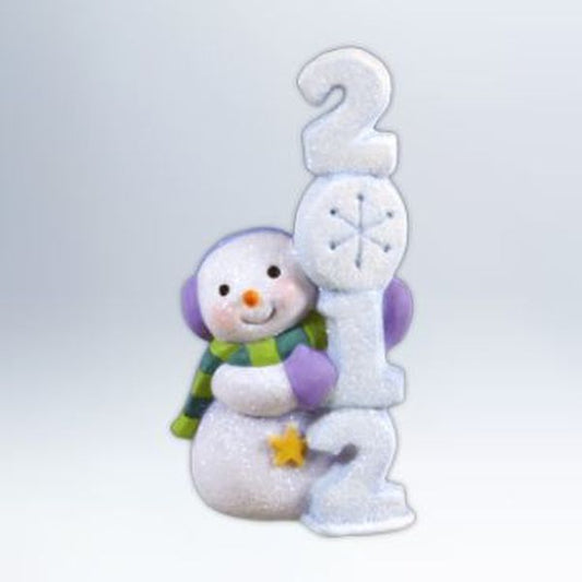 Aunt Krismas 'Frosty Fun Decade' ornament by Tammy Haddix. Year: 2012 - Frosty Fun Decade series #3. 'Mint In Box' condition.