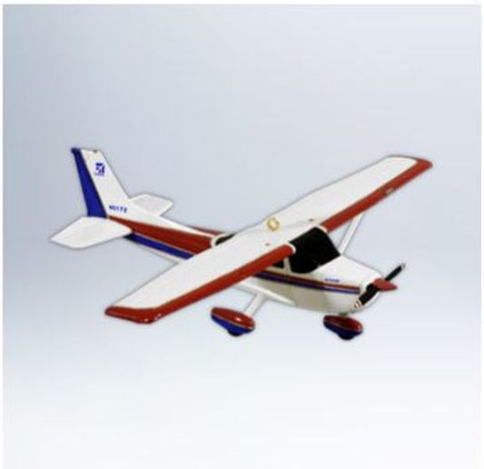 Aunt Krismas 'Cessna 172 Skyhawk' ornament by Lynn Norton. Year: 2012 - Sky's The Limit series #16. 'Mint In Box' condition.