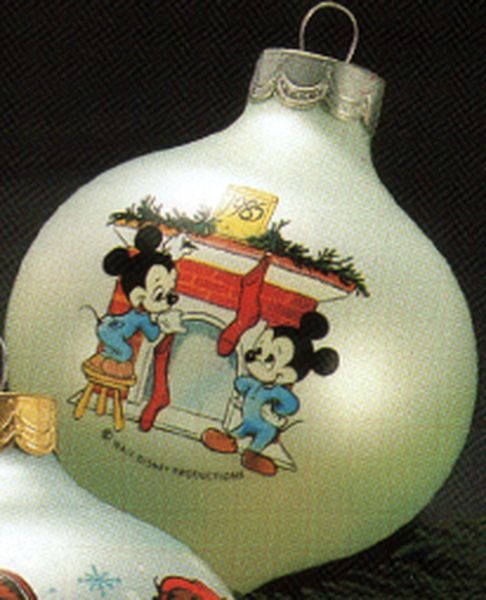 Aunt Krismas 'A Disney Christmas' ornament by Hallmark. Year: 1985 - N/A series #0. 'No Box' condition.